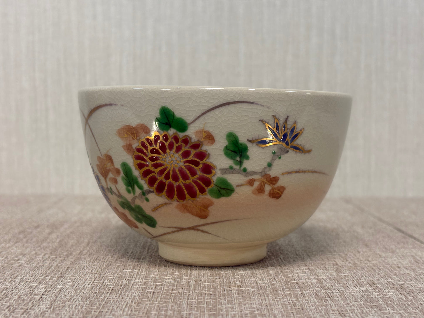 SBKTB149 翆浩造 金彩色絵 菊 茶碗
