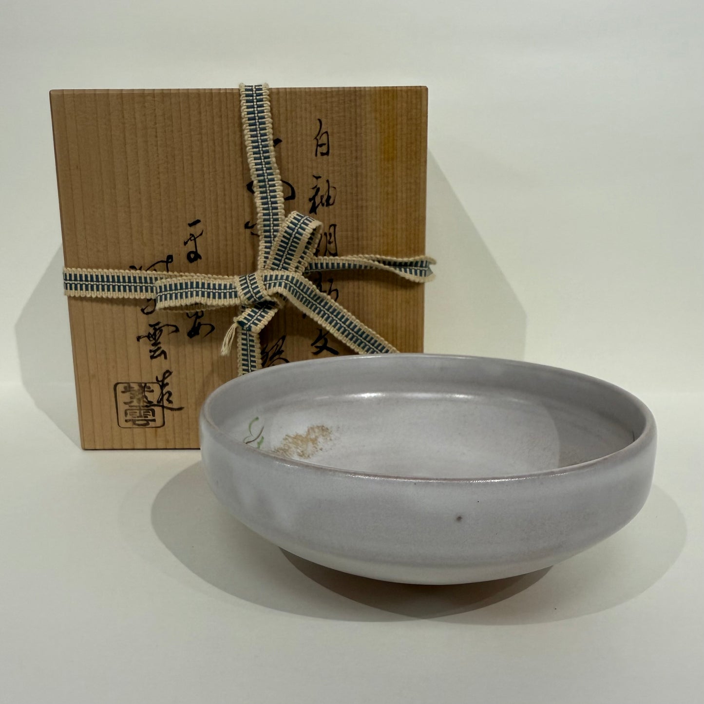 SBKTB128  白釉朝顏文茶碗