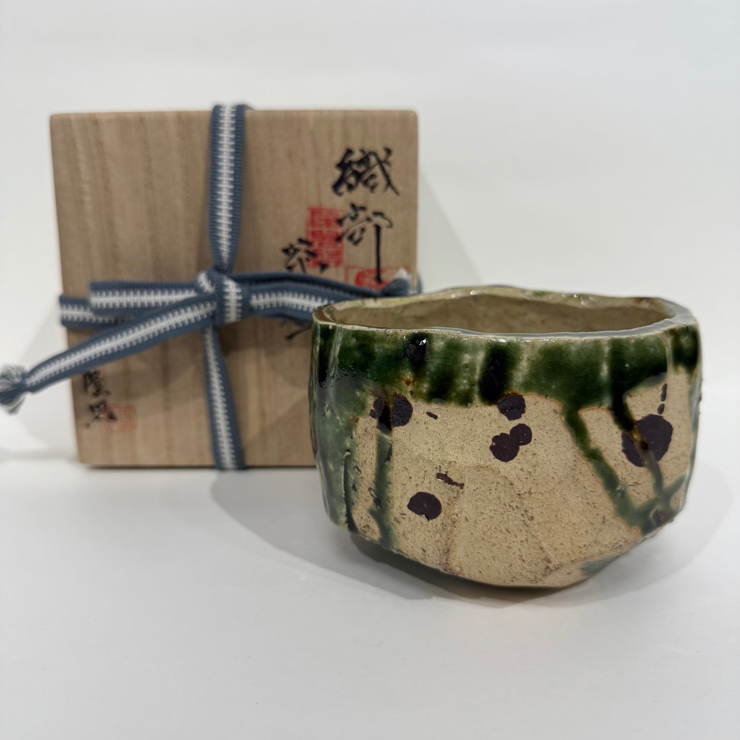 SBKTB136  穗高隆兒 織部 茶碗