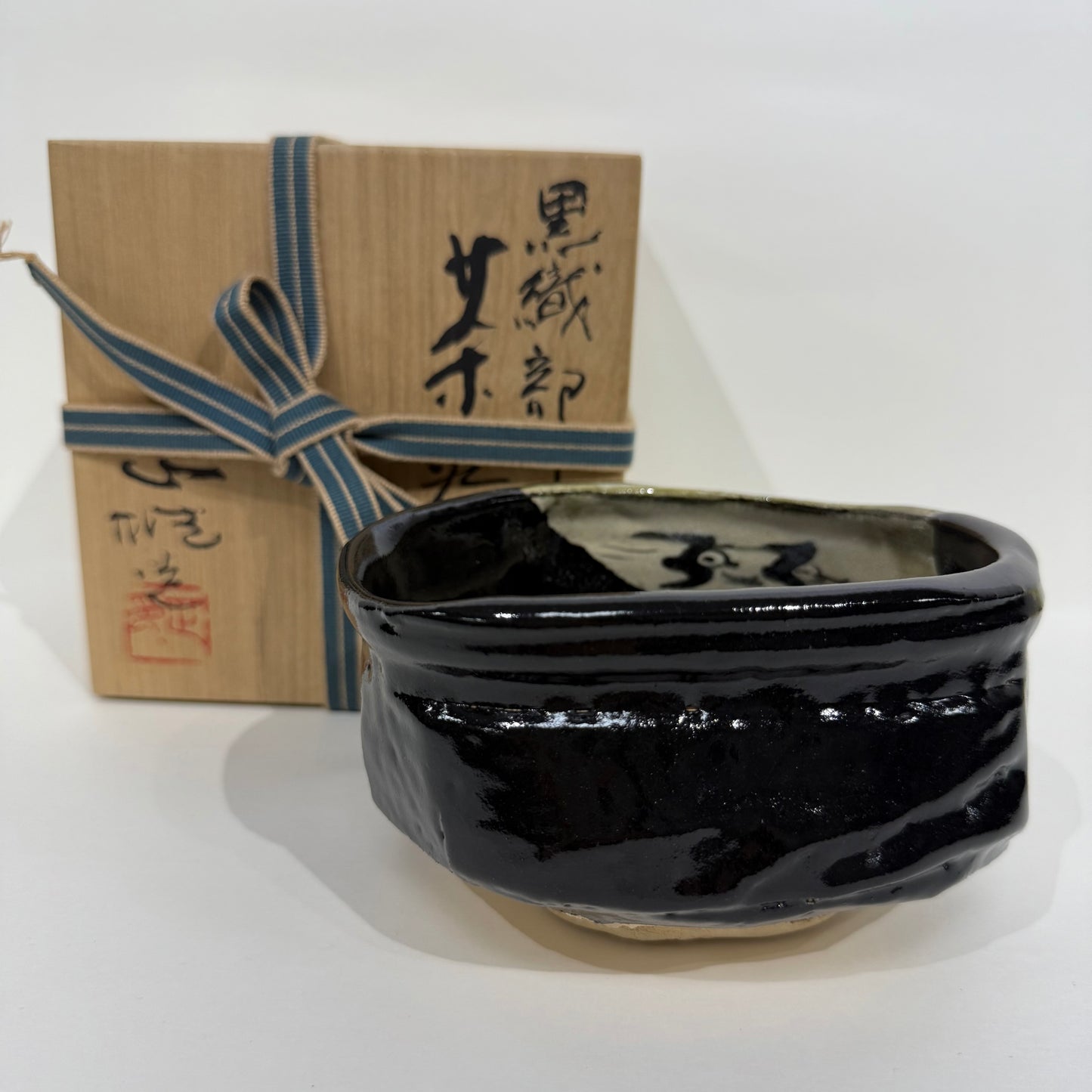 SBKTB73  黑織部 茶碗