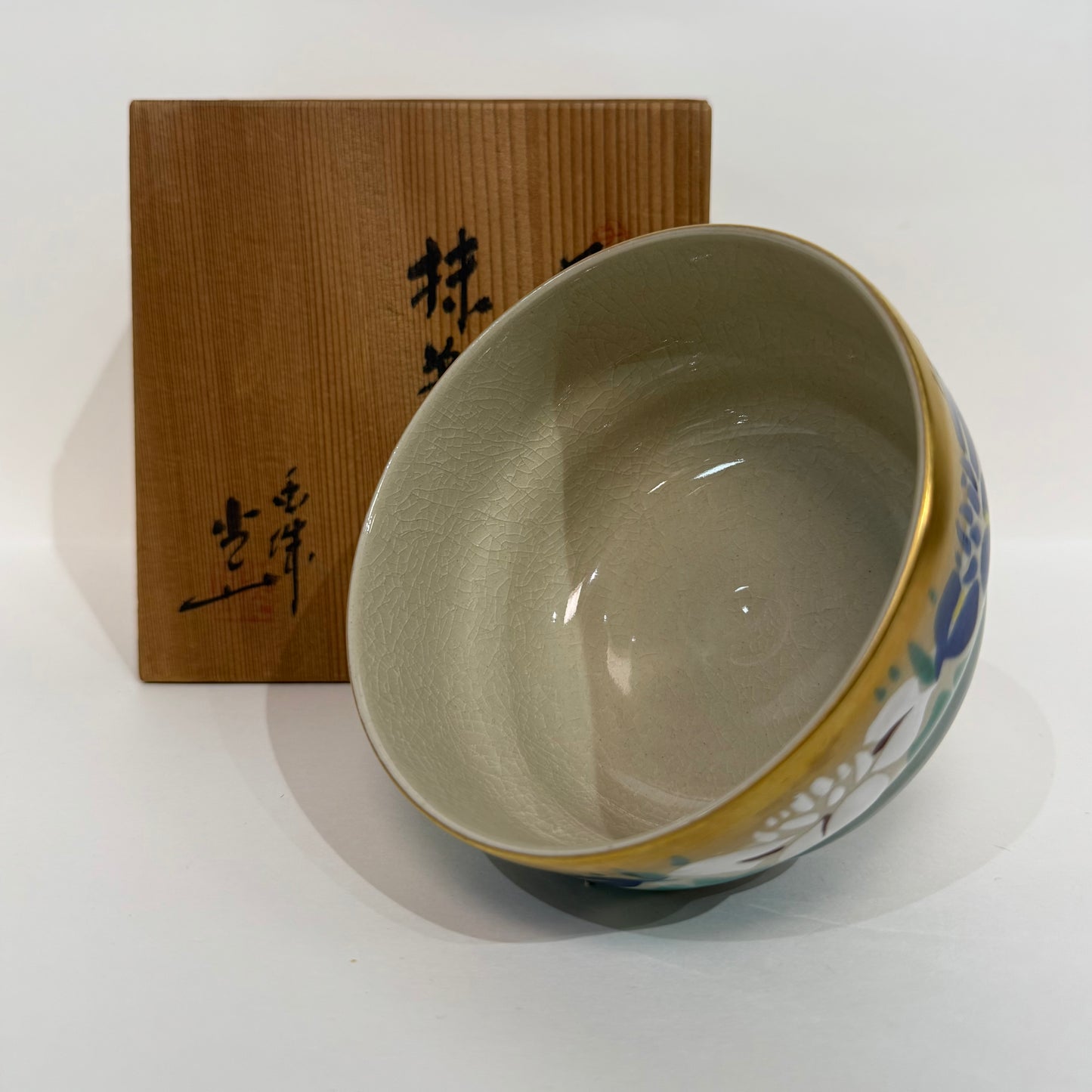 SBKTB129  色繪菖蒲茶碗