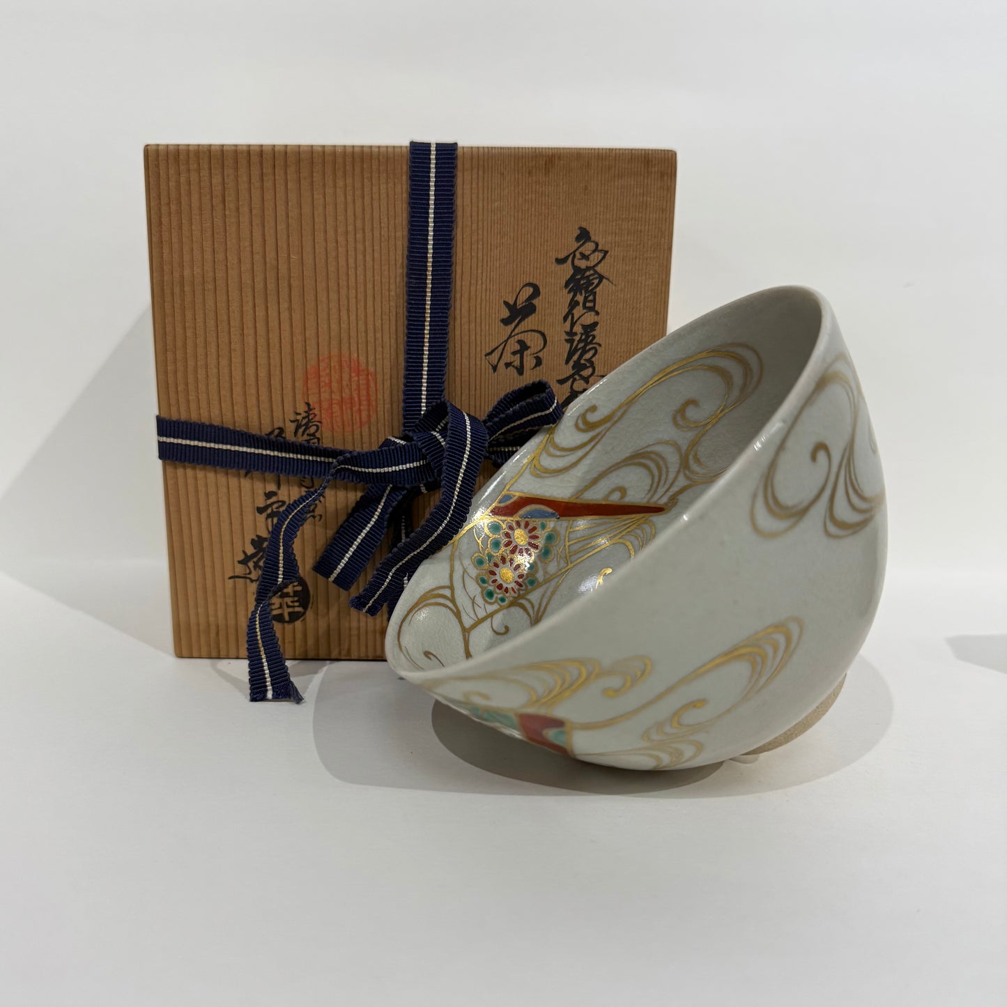 SBKTB122  色繪流水扇面茶碗